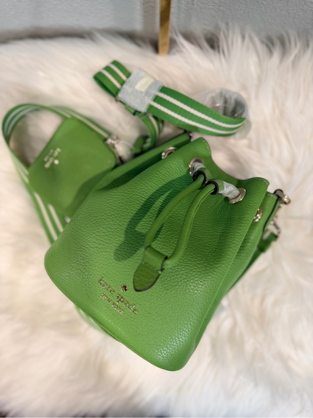Kate Spade Rosie Mini Bucket Lime Green Pebbled Leather on Guitar Strap - Picture 3 of 7